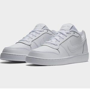 NIKE Women's Low-Top Sneakers